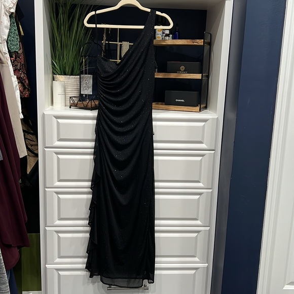 Connected appeal black dress 1 shoulder size  12  little shimmer Good Condition - Picture 7 of 10